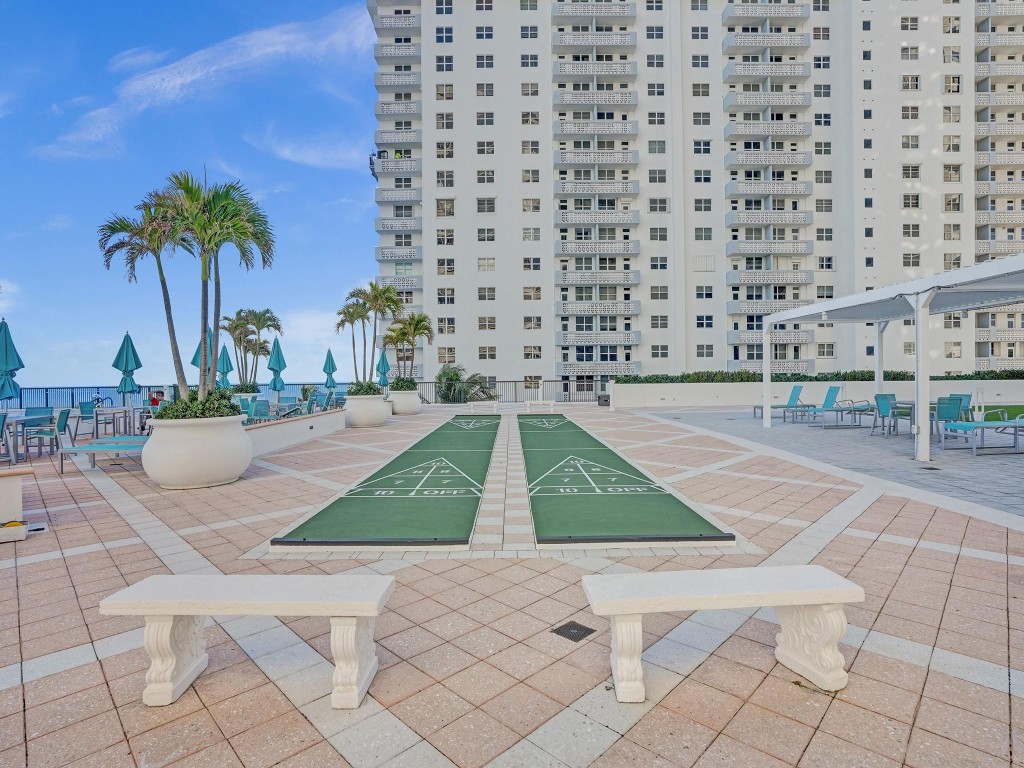 Plaza South - Residential