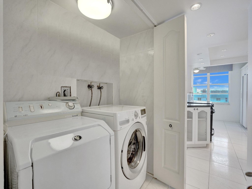 Plaza South - Residential