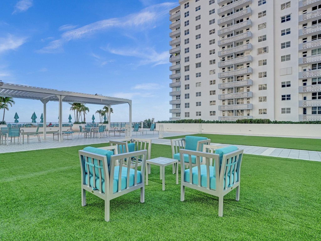 Plaza South - Residential