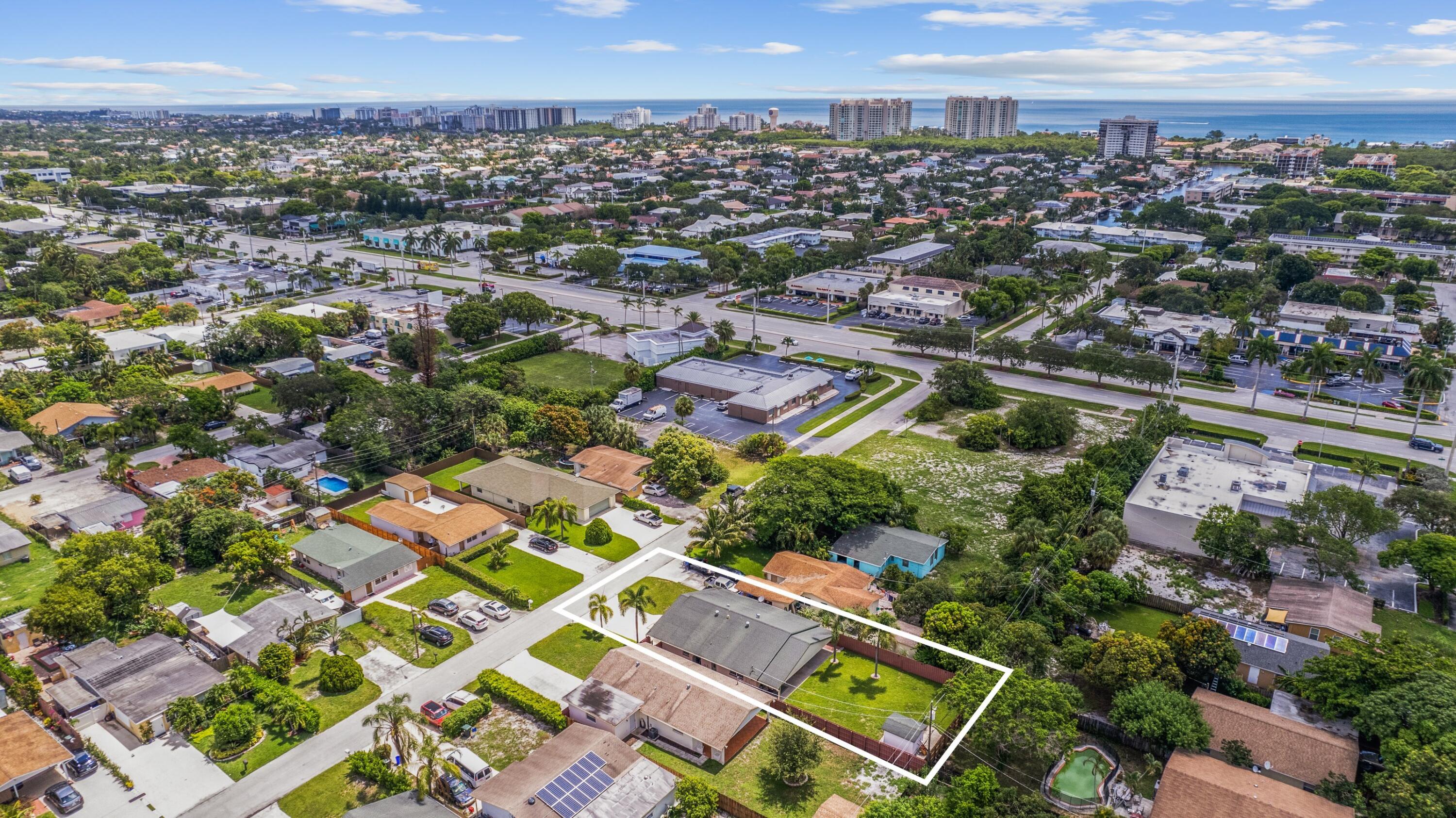 DELRAY MANORS - Residential