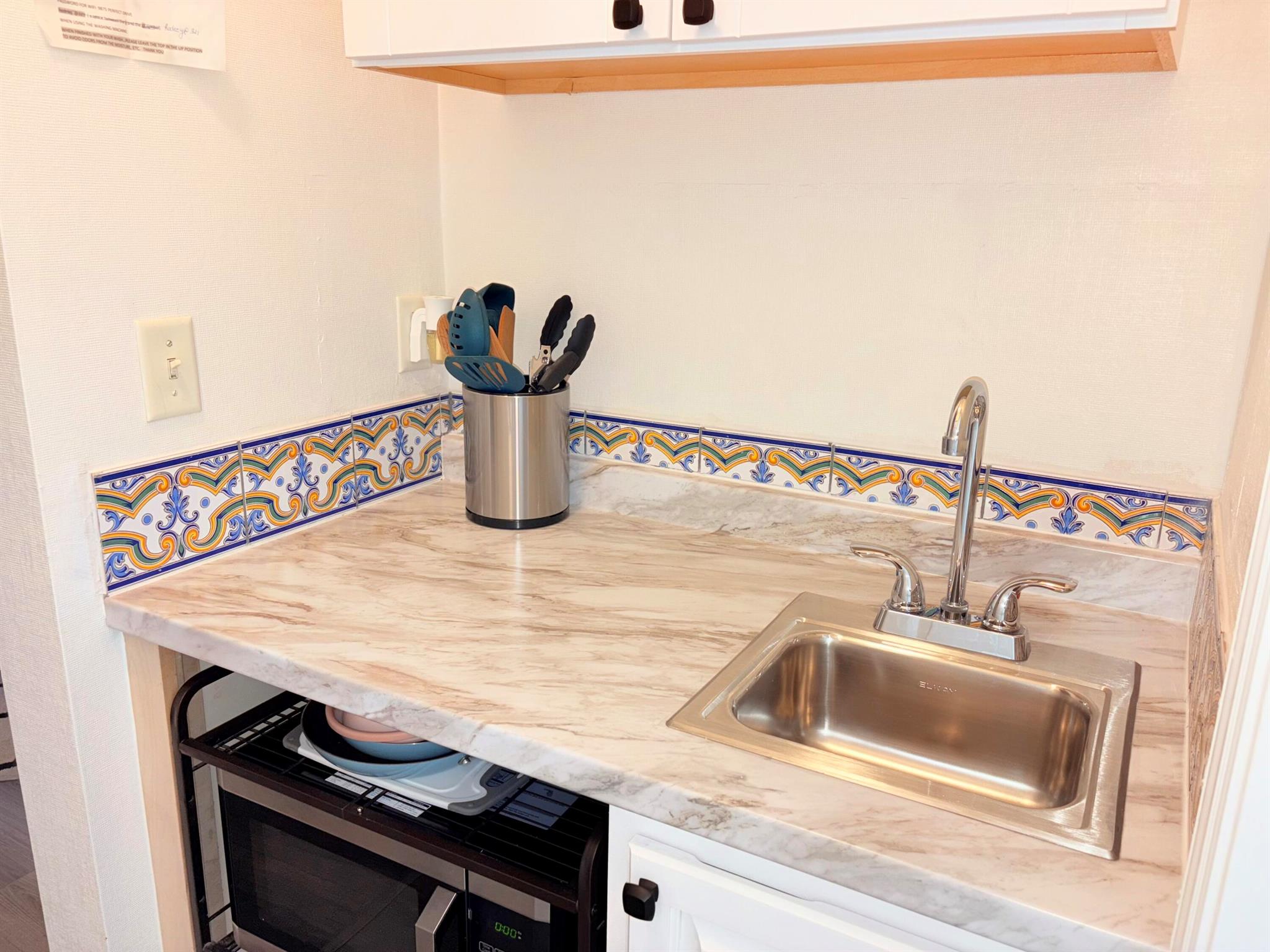 GOLF VILLAS II CONDOMINIU - Residential Lease