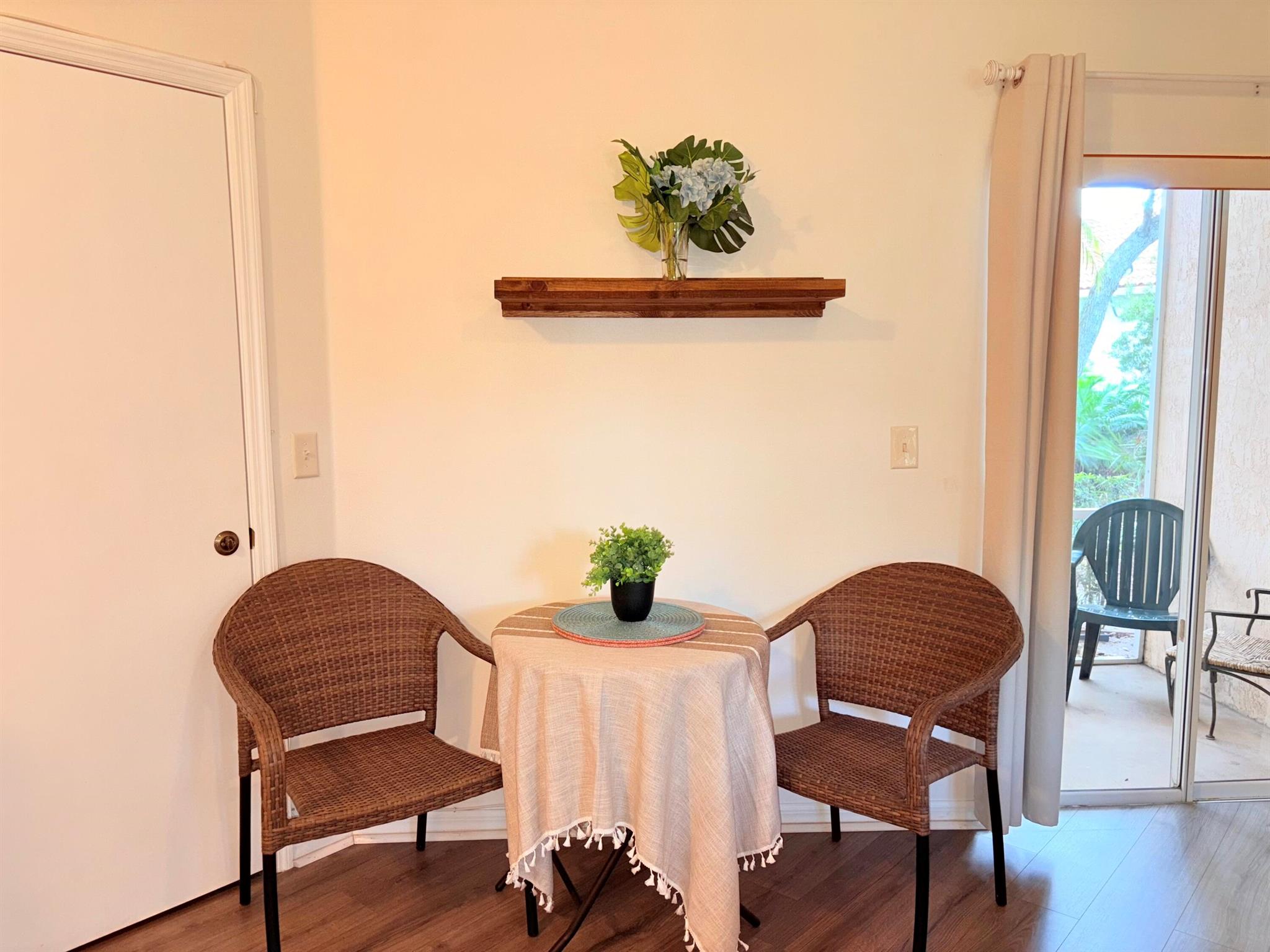 GOLF VILLAS II CONDOMINIU - Residential Lease