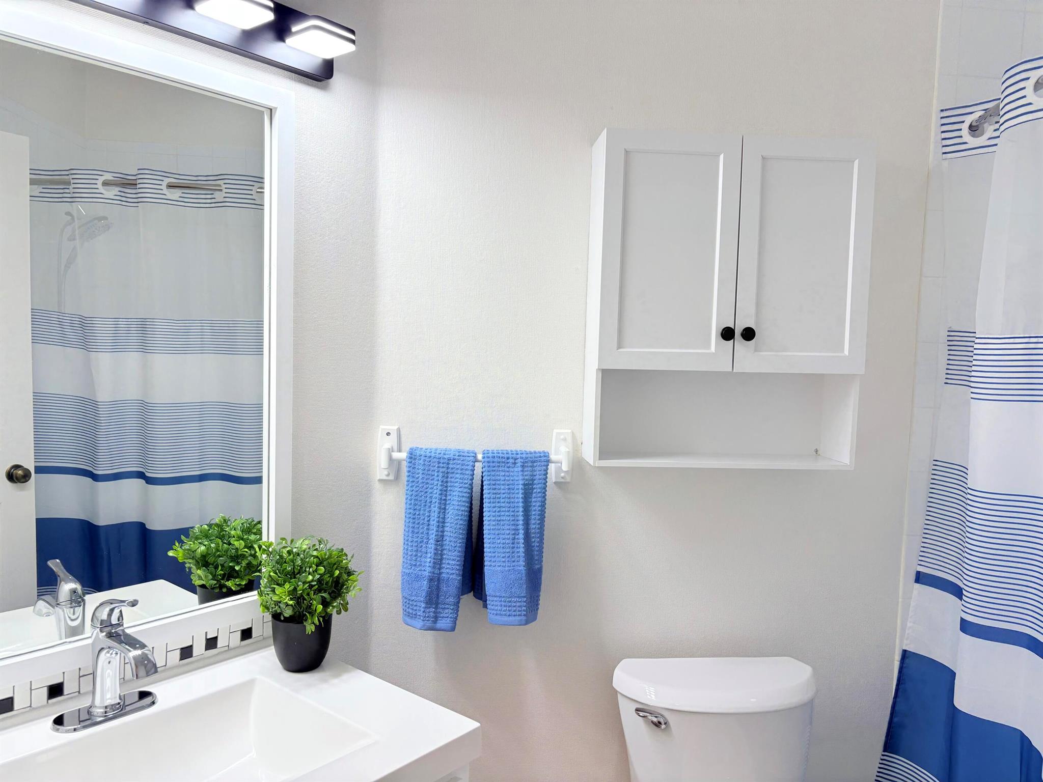 GOLF VILLAS II CONDOMINIU - Residential Lease