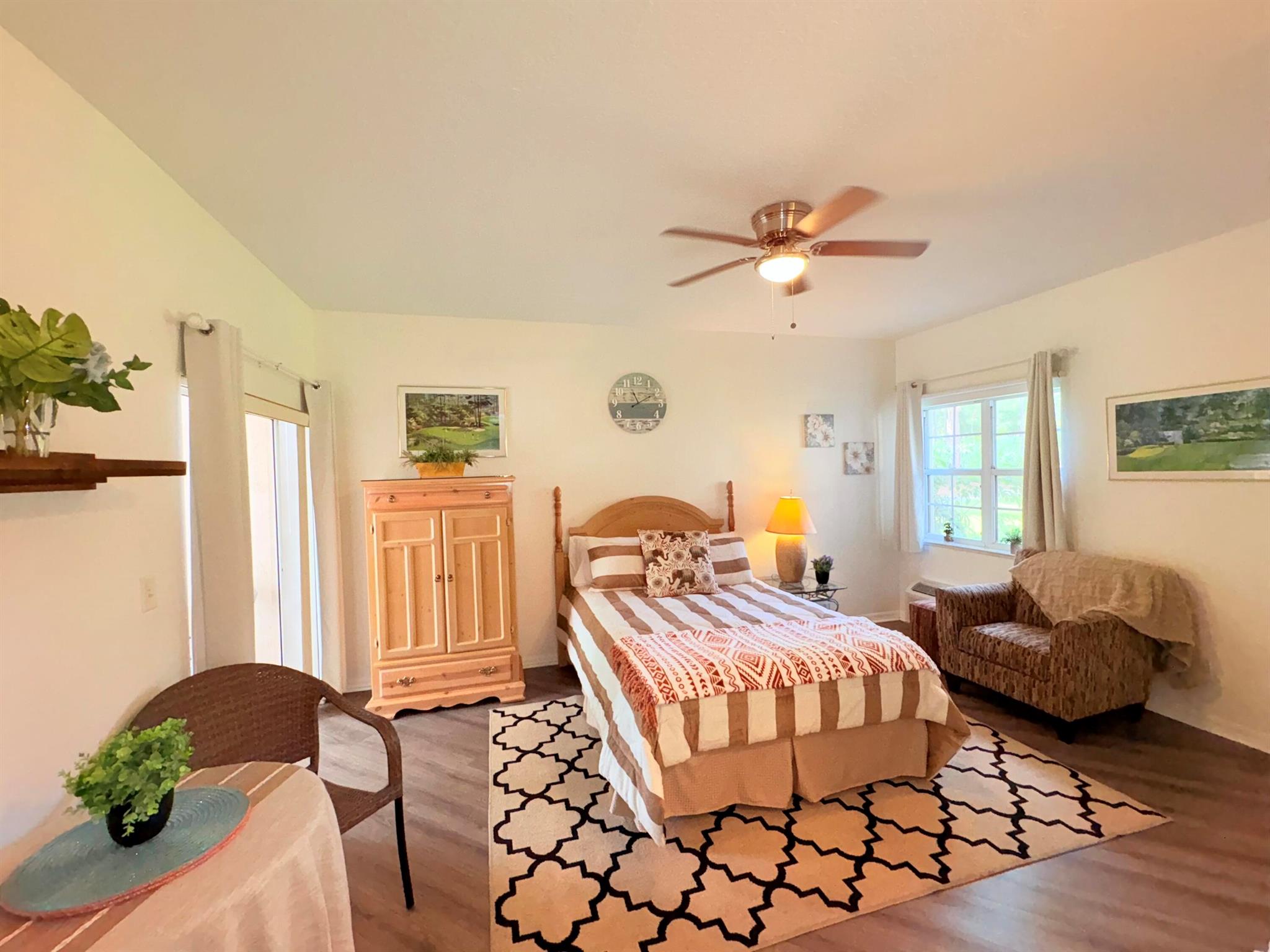 GOLF VILLAS II CONDOMINIU - Residential Lease