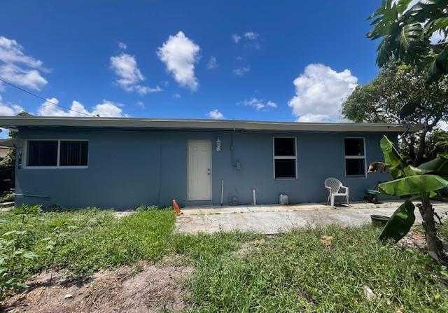 330 Long Island Avenue