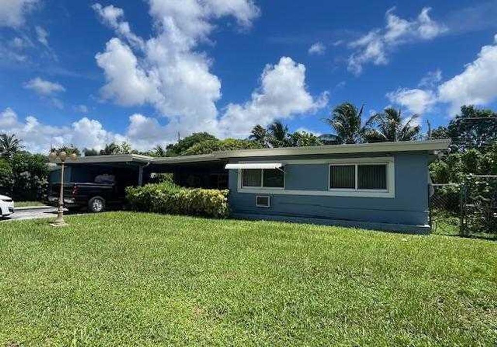 Photo of 330 Long Island Avenue, Fort Lauderdale, FL 33312 (MLS # R11116474)