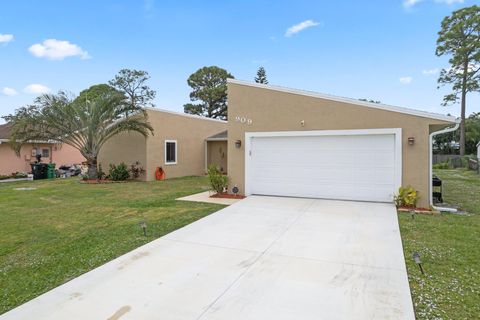 A home in Port St Lucie