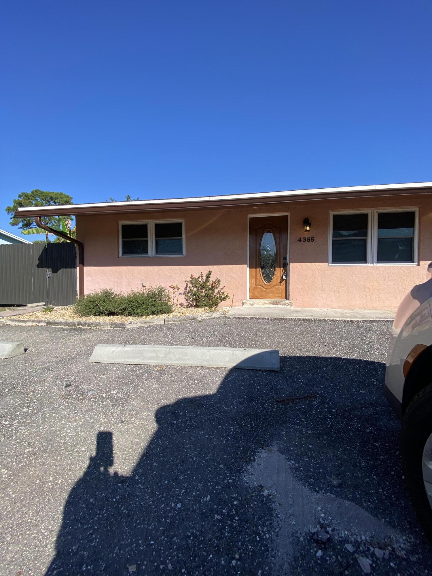 LANGS ACRES - Residential Lease