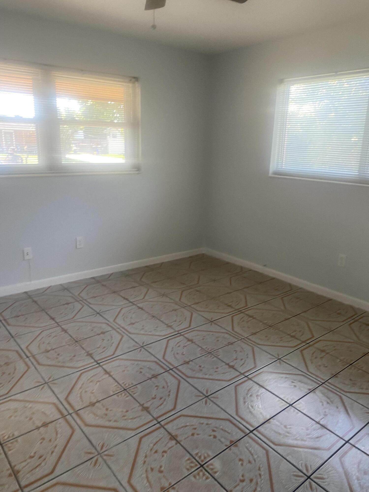 LANGS ACRES - Residential Lease