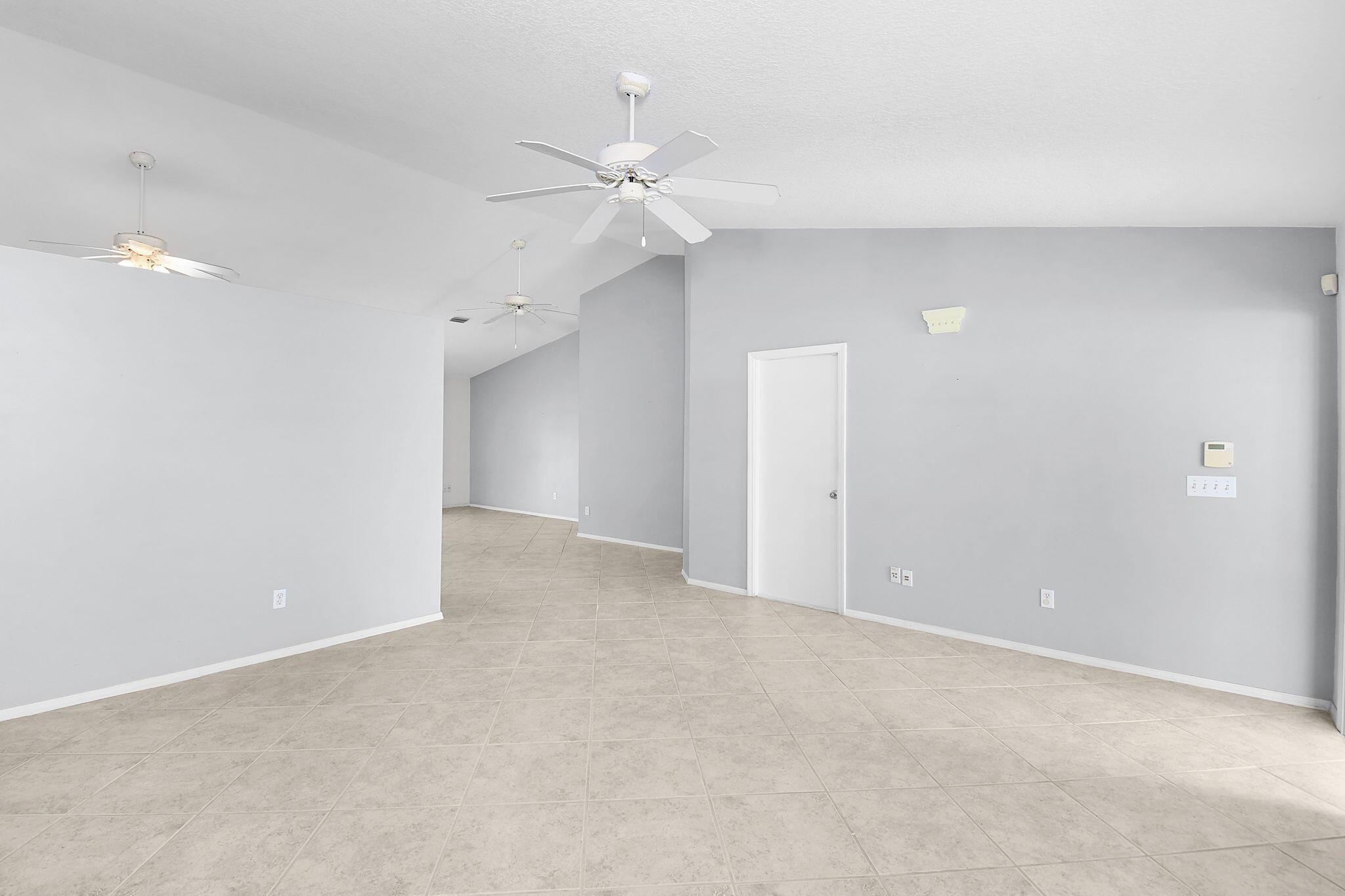 503 NE Solida Circle