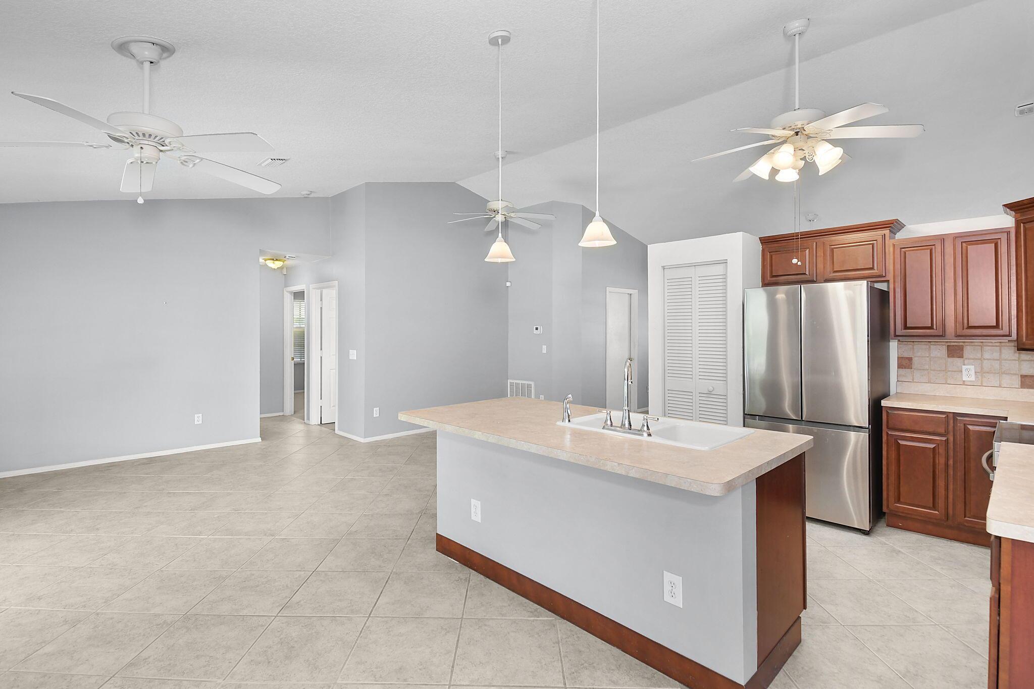 PORT ST LUCIE FLORESTA PI - Residential