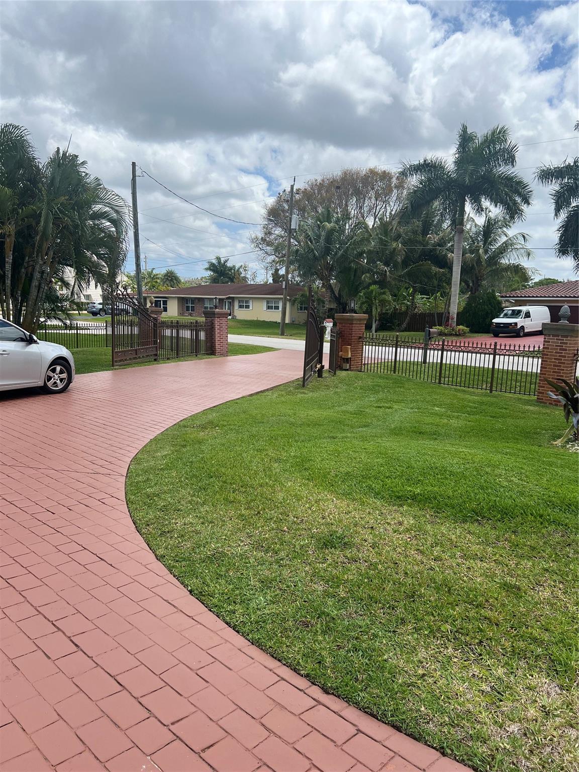 Fla Fruit Lands Co Sub 1 - Residential Lease