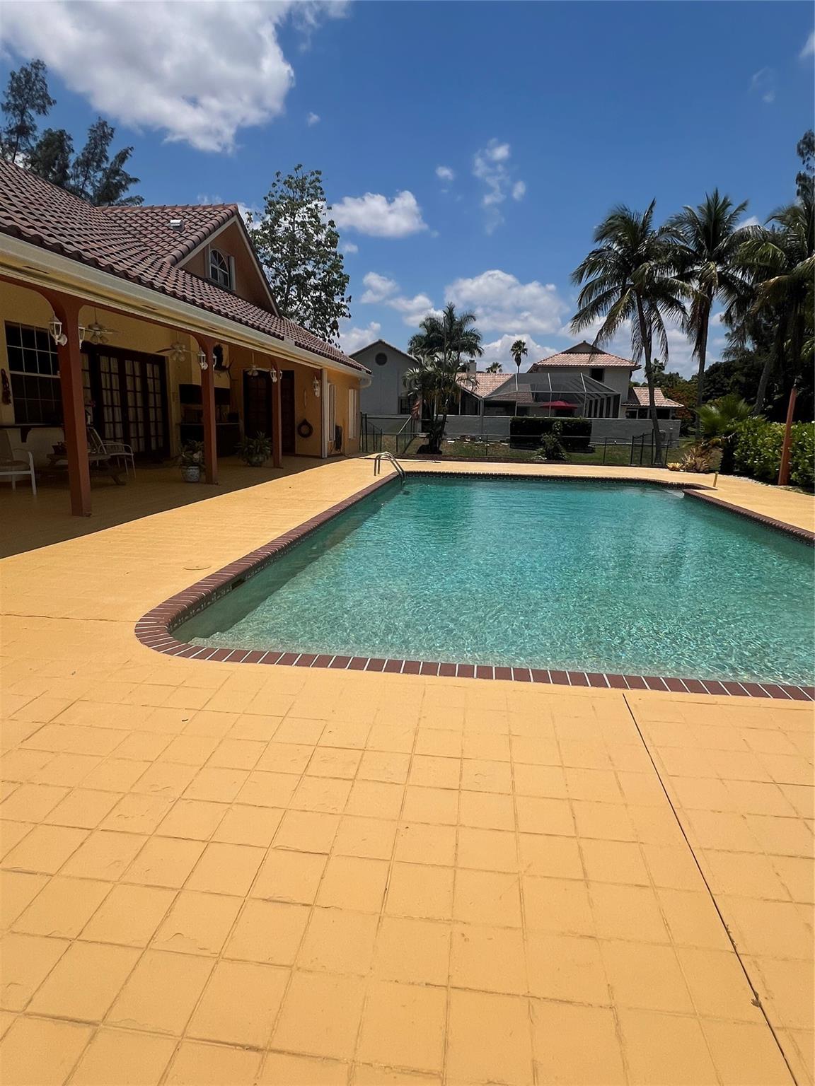 Fla Fruit Lands Co Sub 1 - Residential Lease
