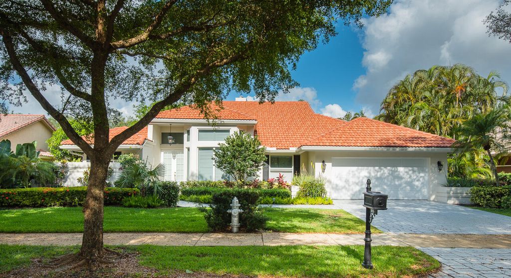 Photo of 1055 Parkside Circle N, Boca Raton, FL 33486 (MLS # R10797051)