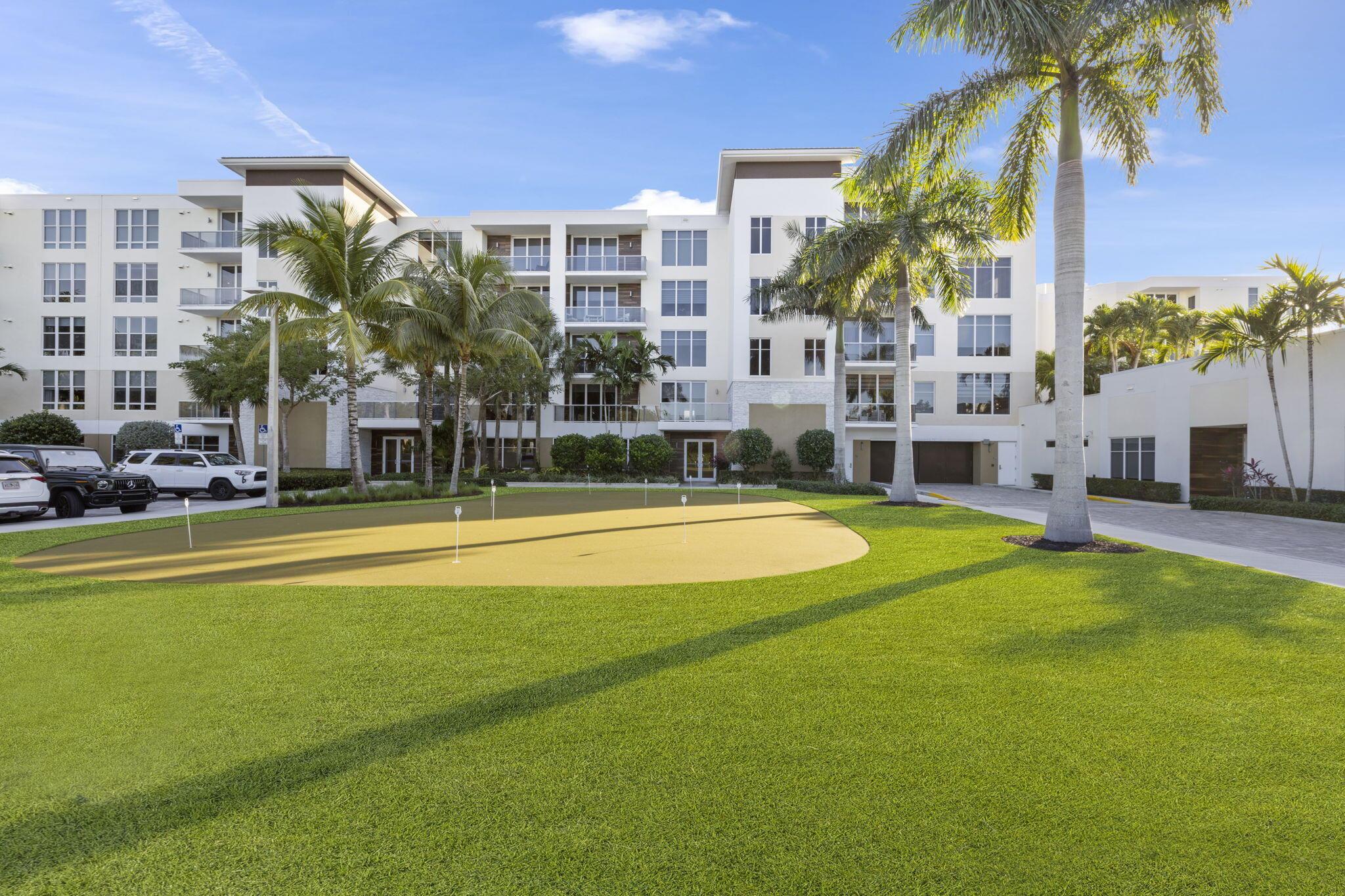 AZURE CONDO - Residential