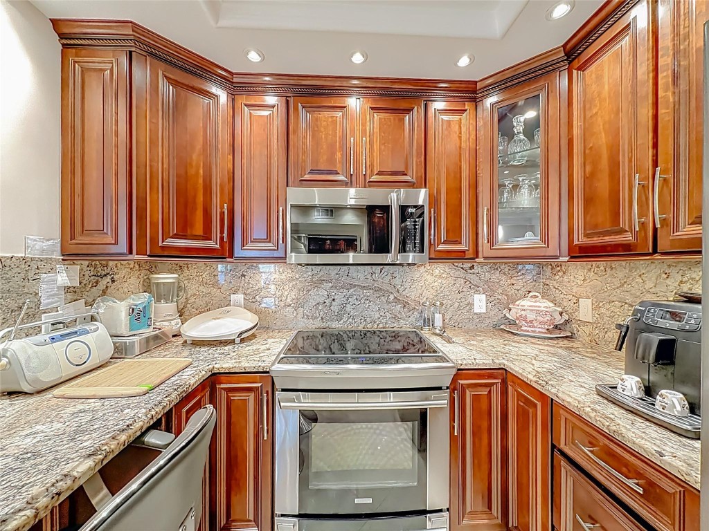 PARLIAMENT HOUSE CONDO - Residential