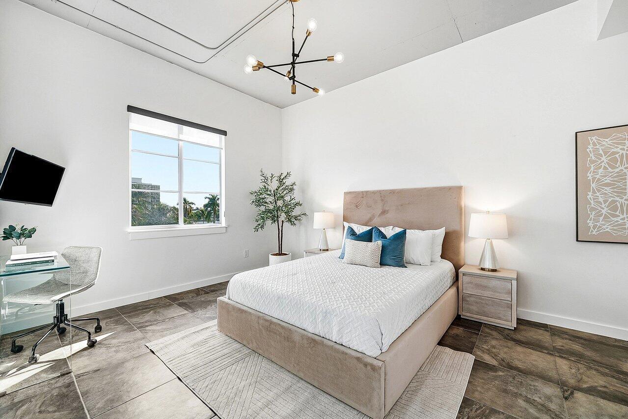 MERIDIAN DELRAY CONDO - Residential