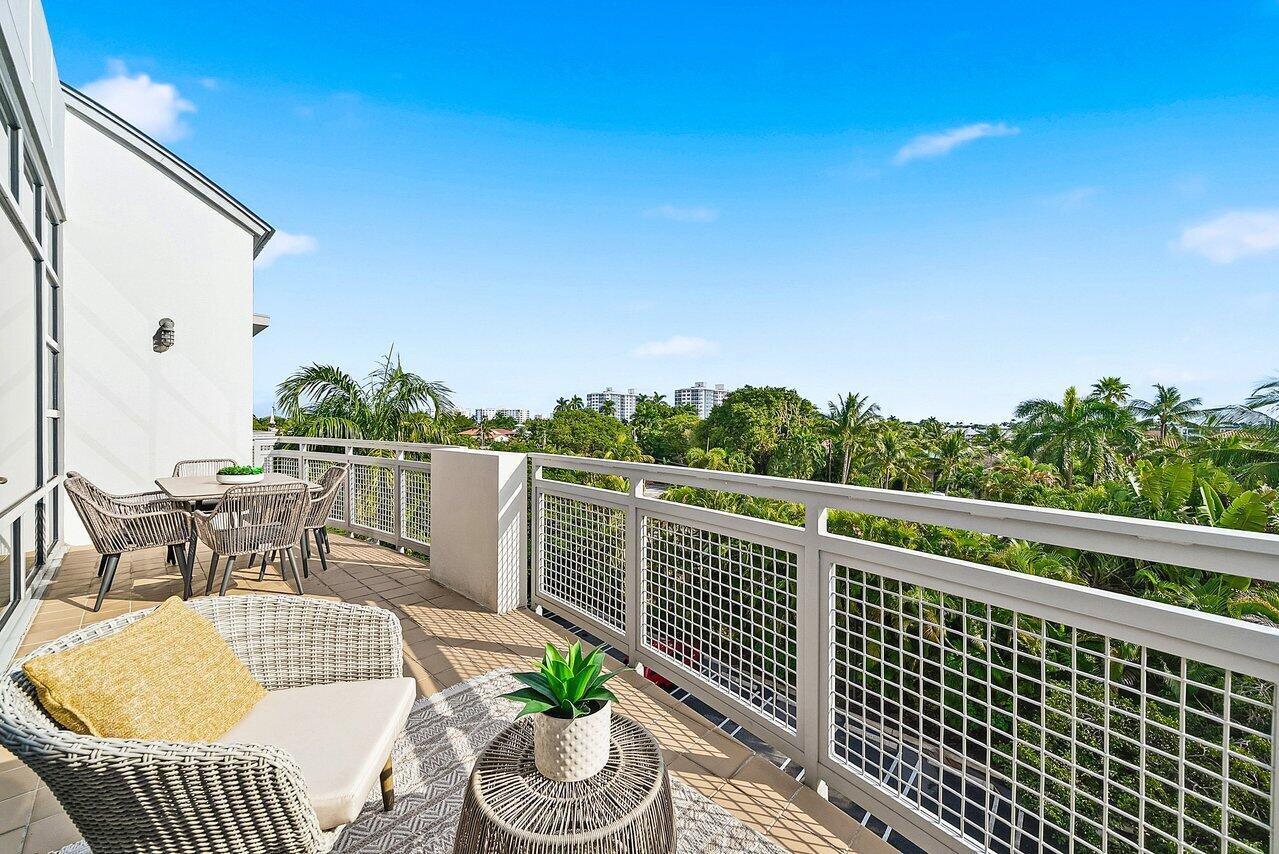 MERIDIAN DELRAY CONDO - Residential