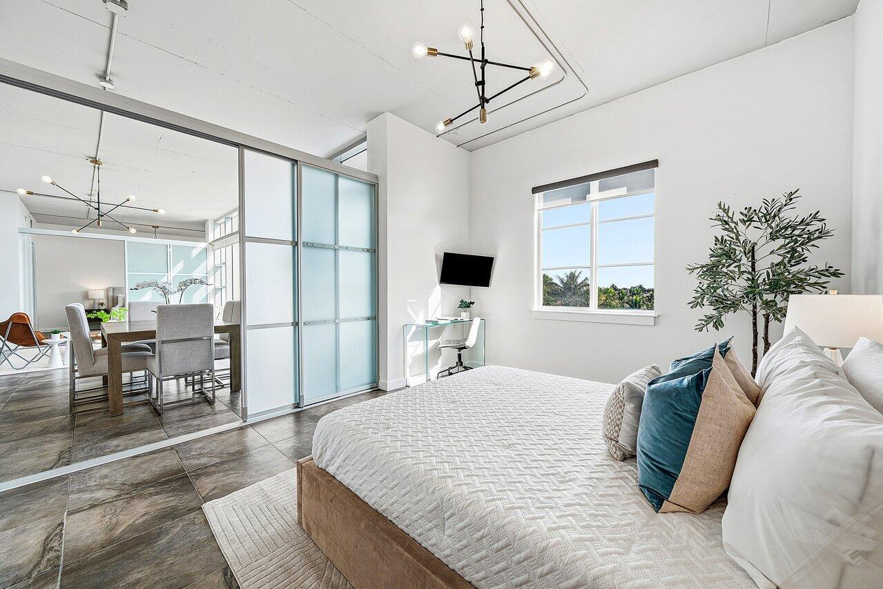 MERIDIAN DELRAY CONDO - Residential