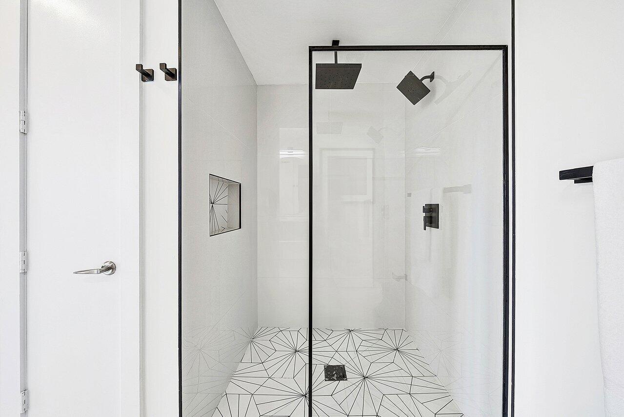 MERIDIAN DELRAY CONDO - Residential