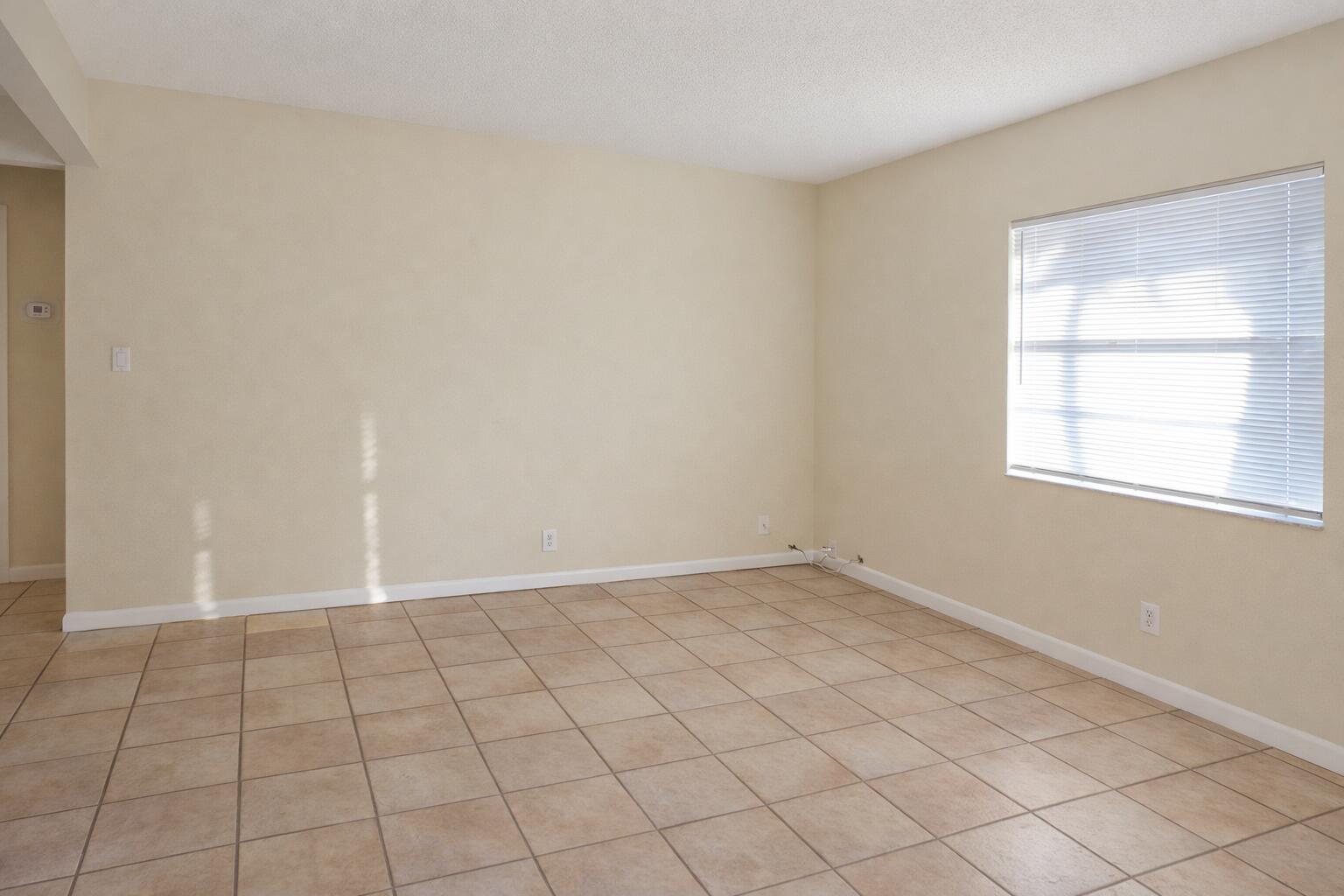111 SW 14th Court C