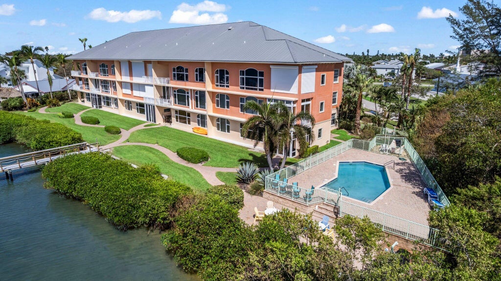 Photo of 1701 Gulfstream Avenue #721, Fort Pierce, FL 34949 (MLS # R11028350)