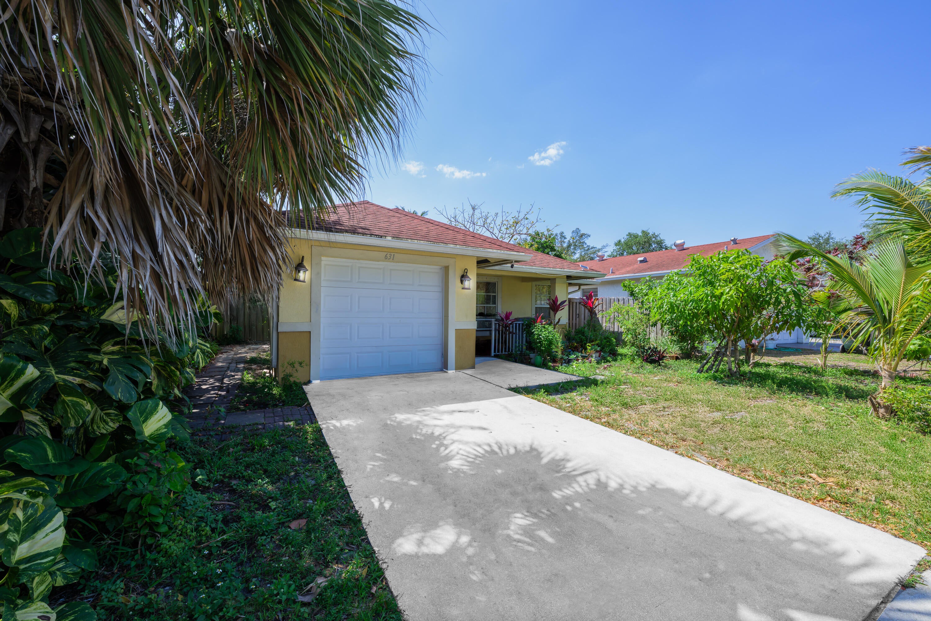 631 S A Street 631