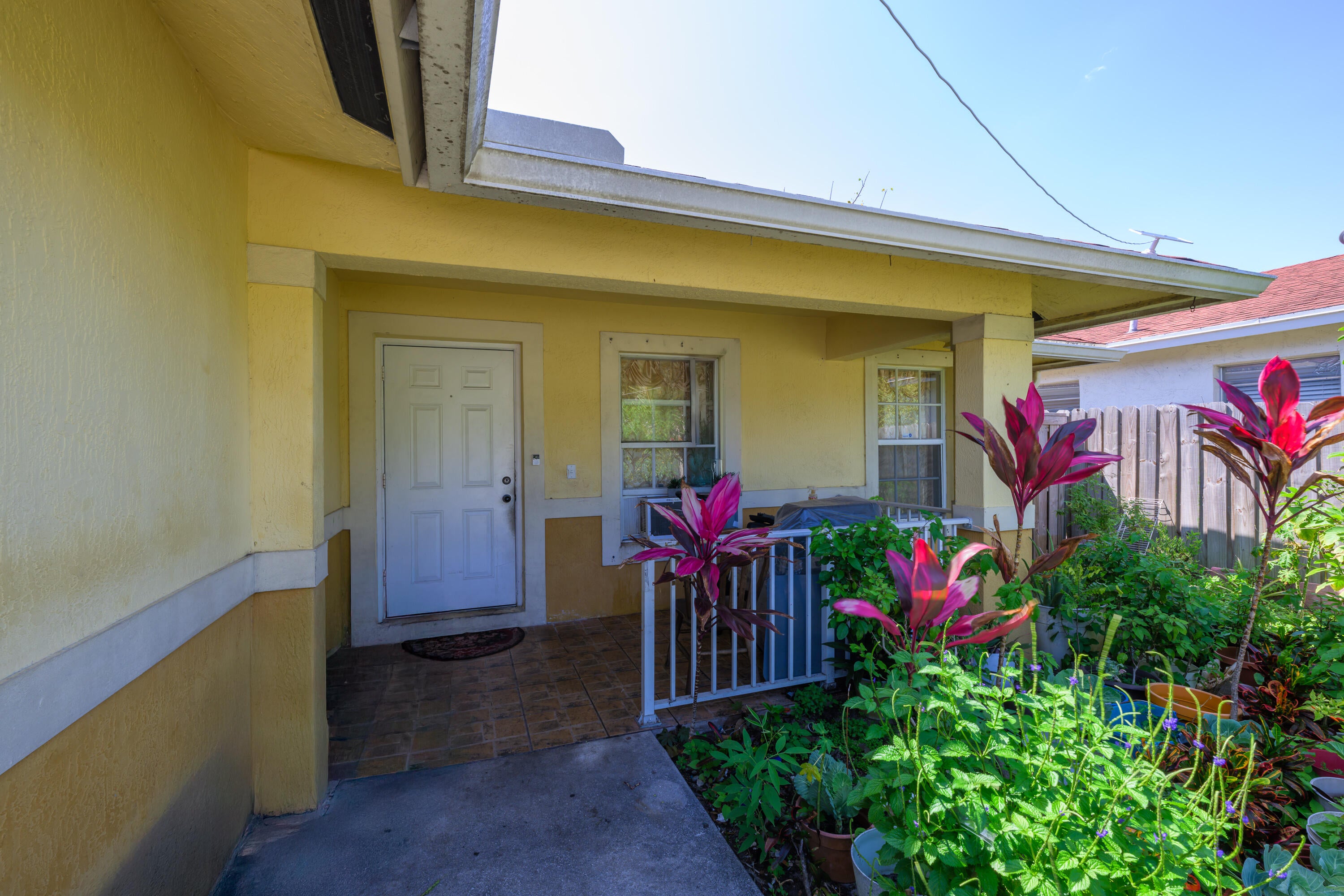 631 S A Street 631