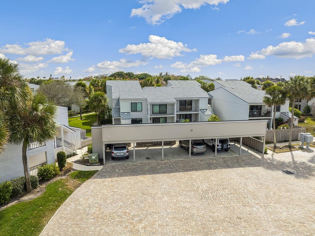 WINDWARD IV CONDOMINIUM - Residential Lease