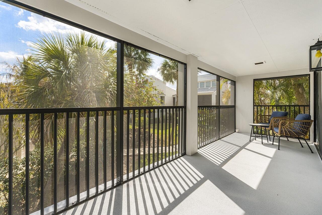 WINDWARD IV CONDOMINIUM - Residential Lease