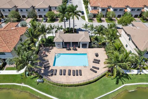 A home in Oakland Park