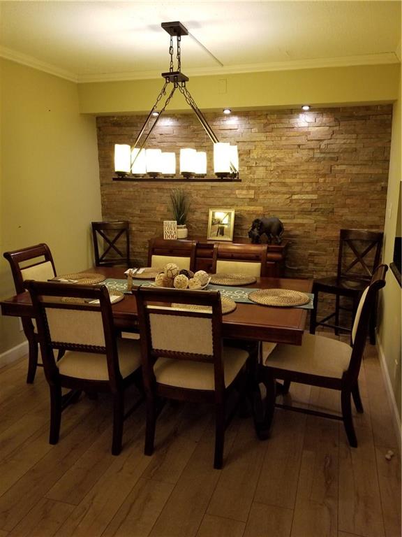 OAKLAND FOREST CLUB - Residential