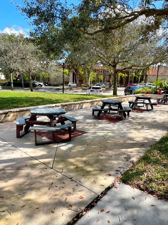 CHAROLAIS CONDO - Residential