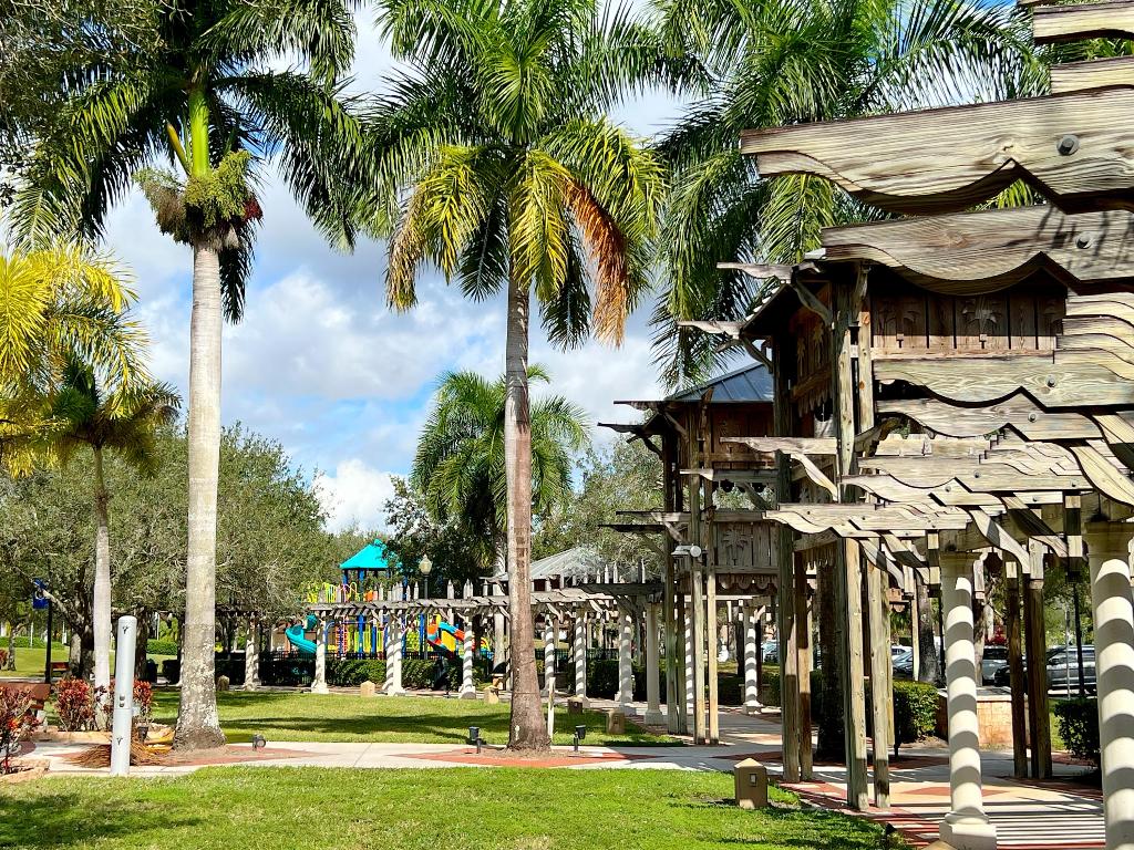 CHAROLAIS CONDO - Residential