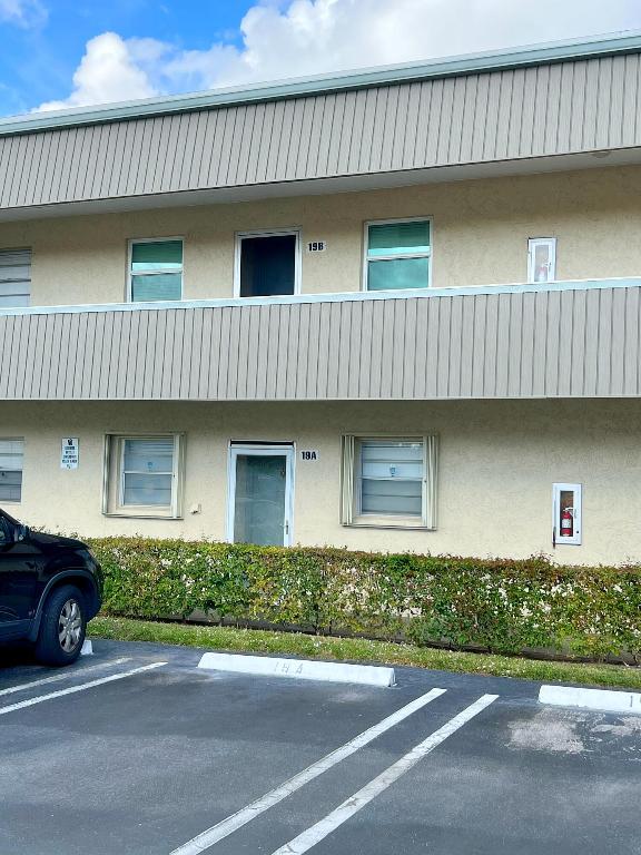 CHAROLAIS CONDO - Residential