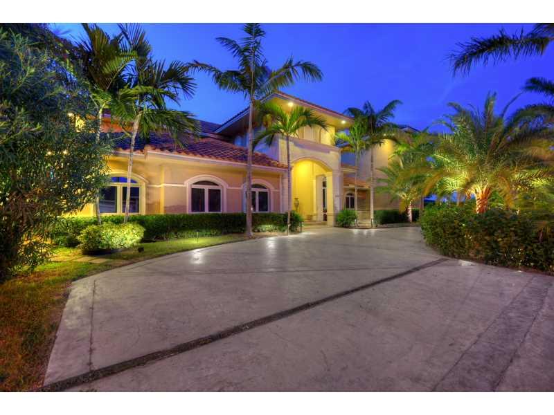 LAUDERDALE HARBORS SEC A - Residential
