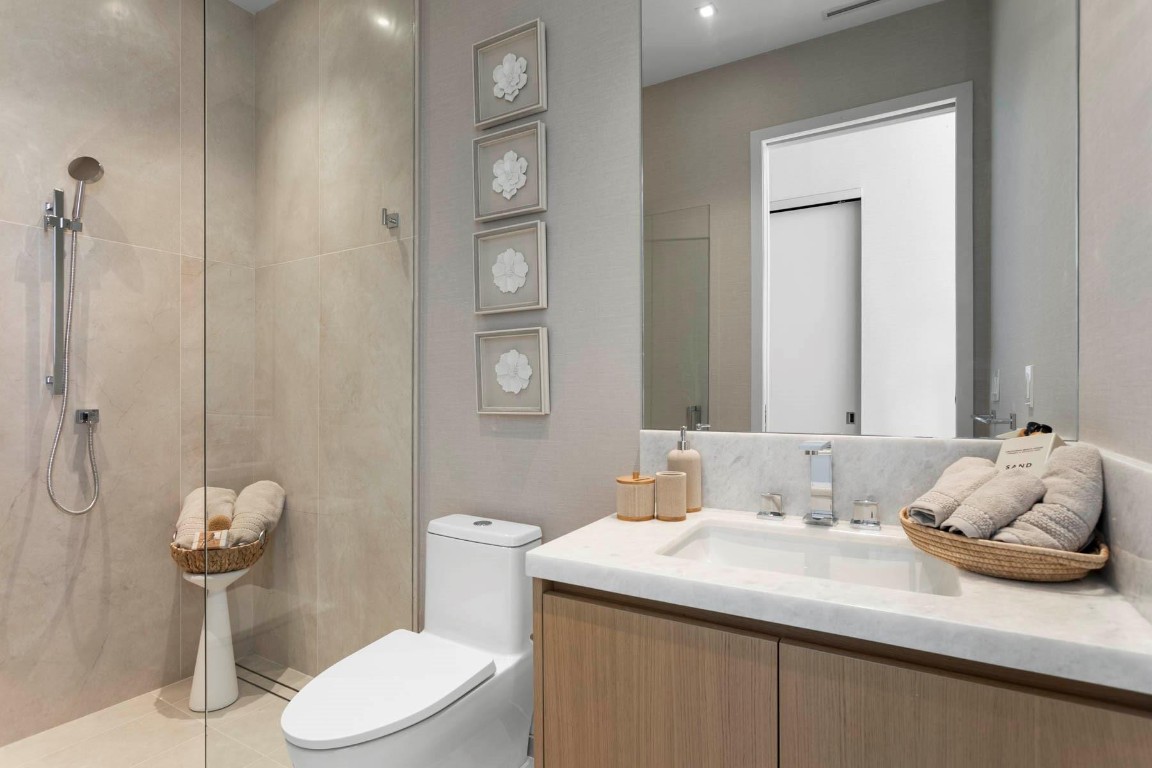 Pier Sixty Six Residence - Residential