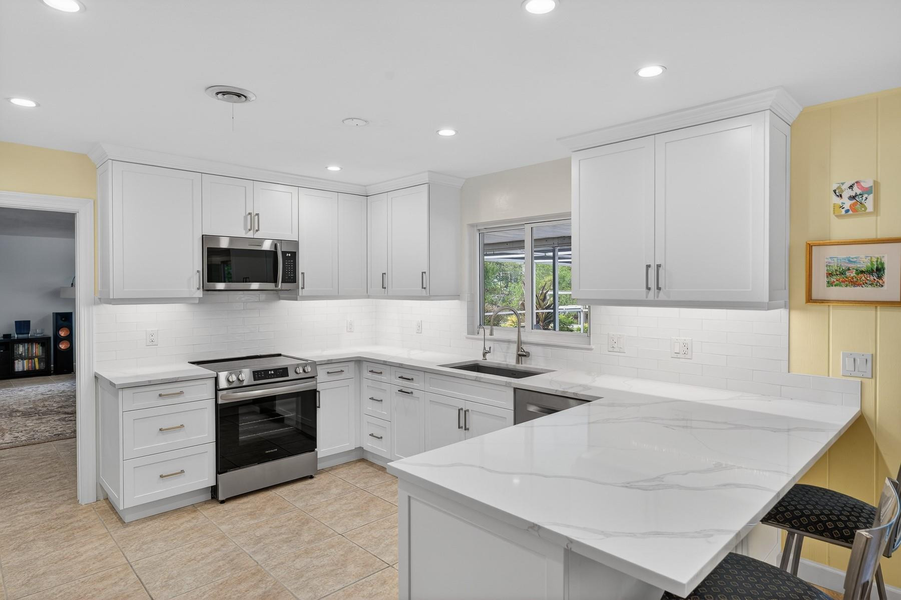 PELICAN COVE - Residential