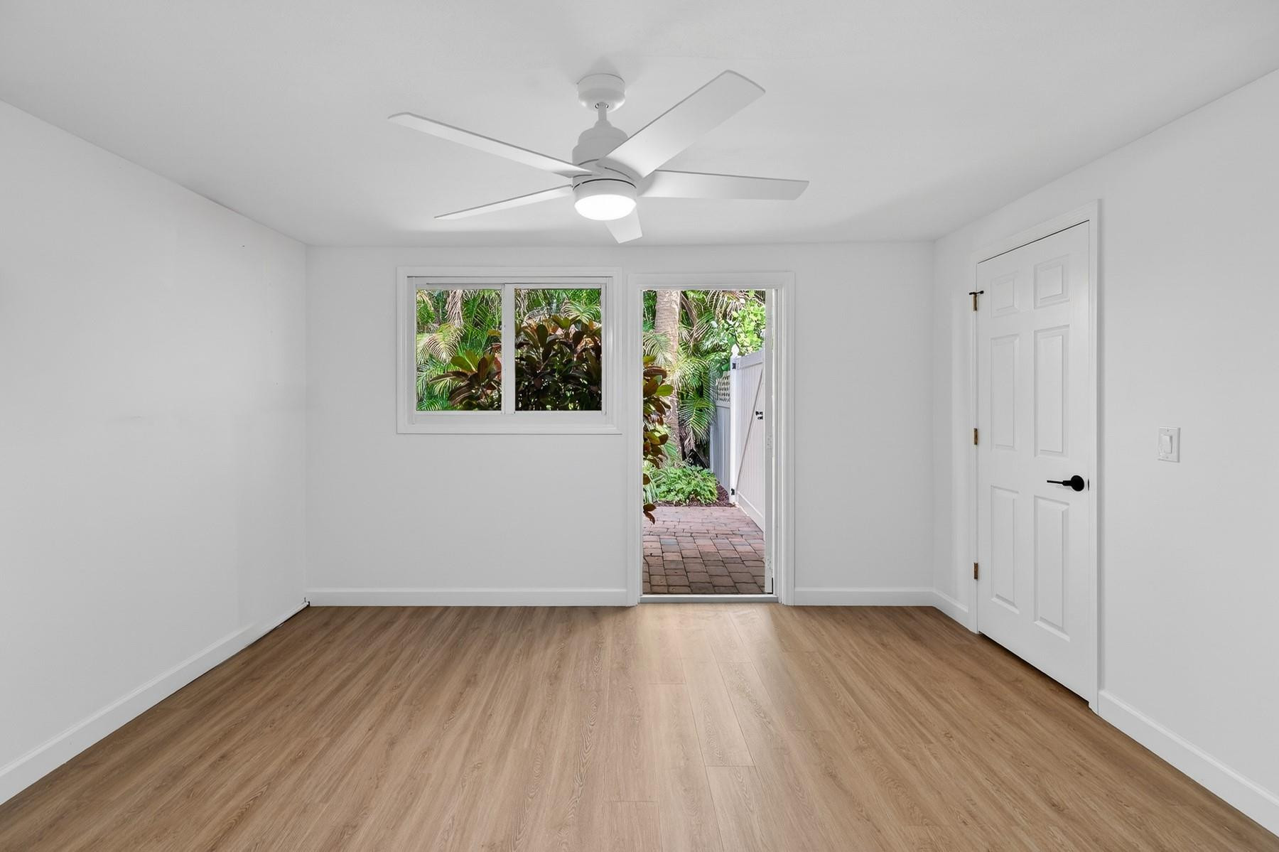 PELICAN COVE - Residential