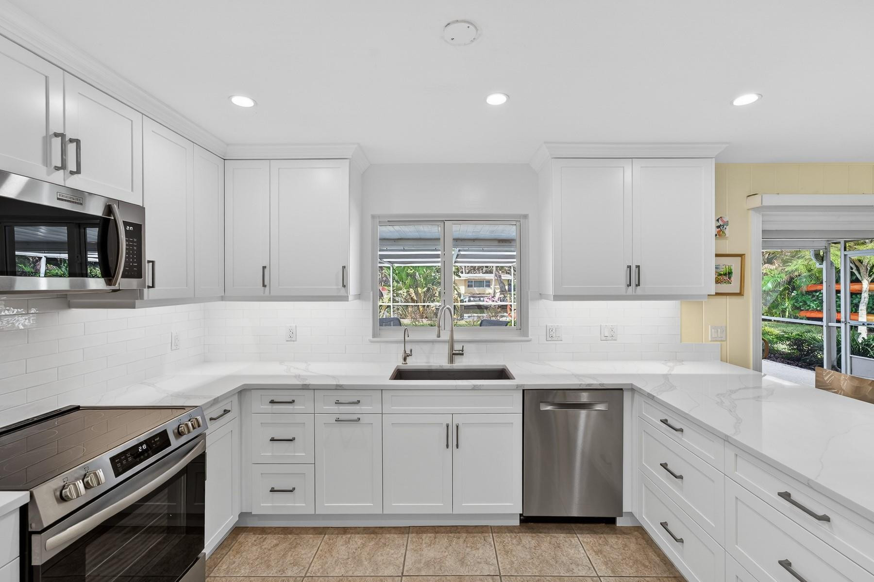 PELICAN COVE - Residential