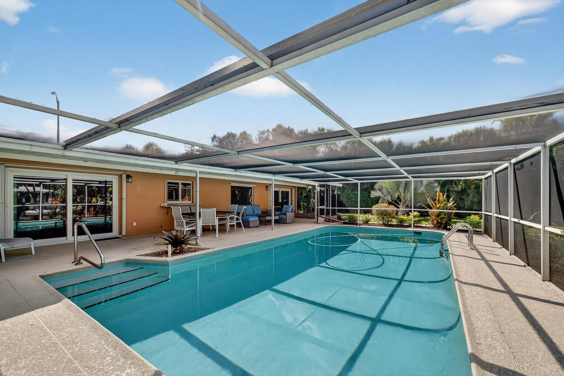 PELICAN COVE - Residential