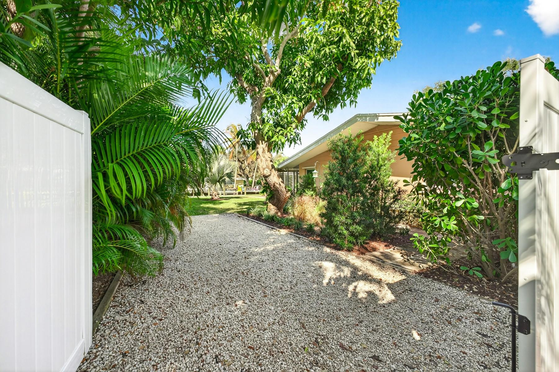 PELICAN COVE - Residential