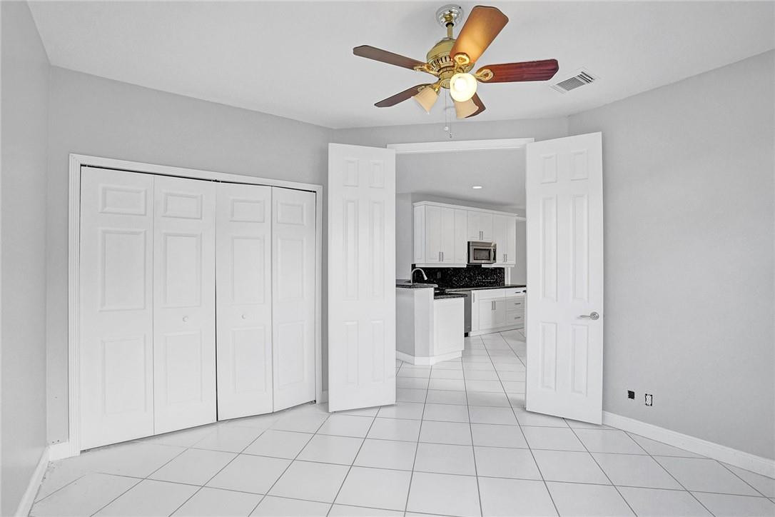 Windsor Palms 160-17 B - Residential