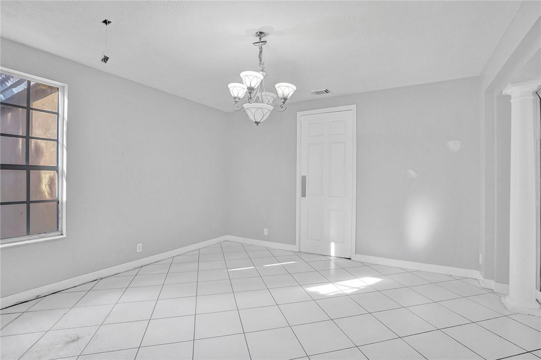 Windsor Palms 160-17 B - Residential