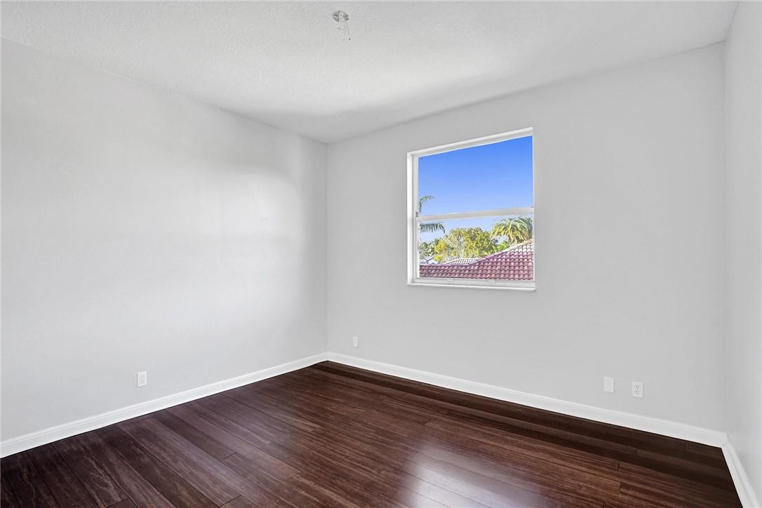 Windsor Palms 160-17 B - Residential