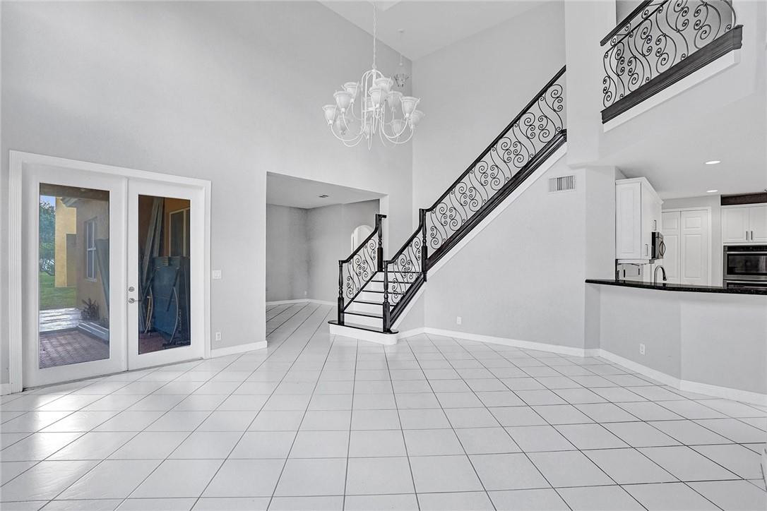 Windsor Palms 160-17 B - Residential