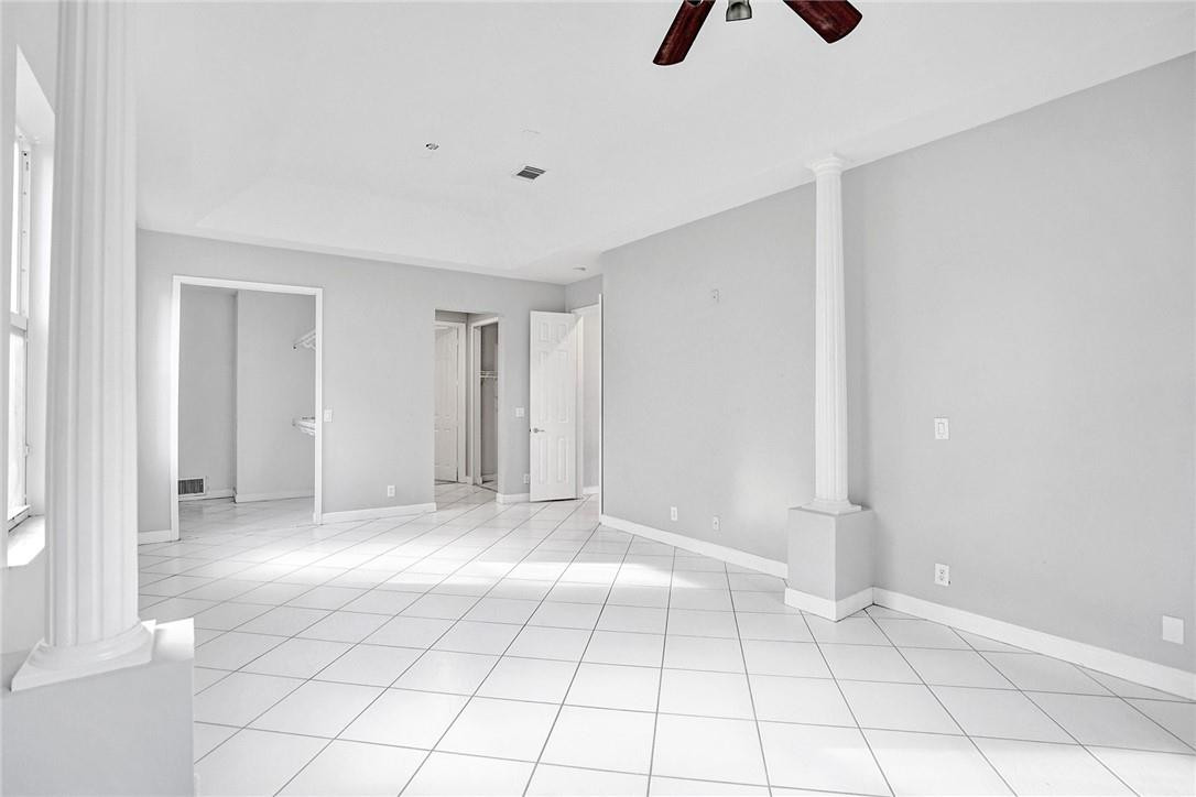 Windsor Palms 160-17 B - Residential