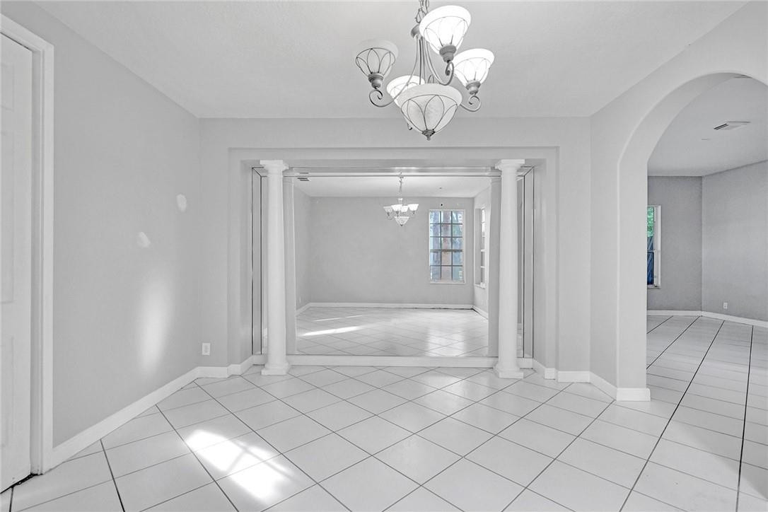 Windsor Palms 160-17 B - Residential