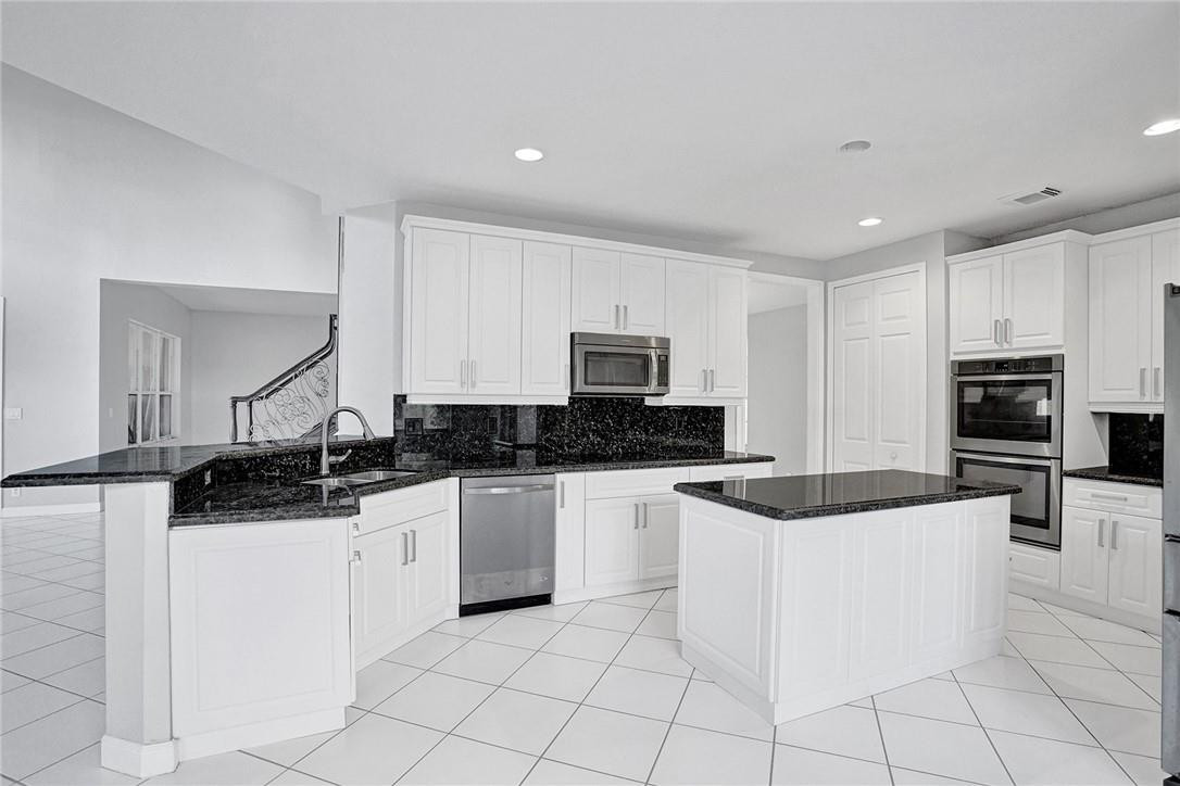 Windsor Palms 160-17 B - Residential