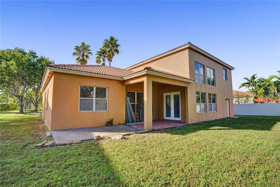 Windsor Palms 160-17 B - Residential